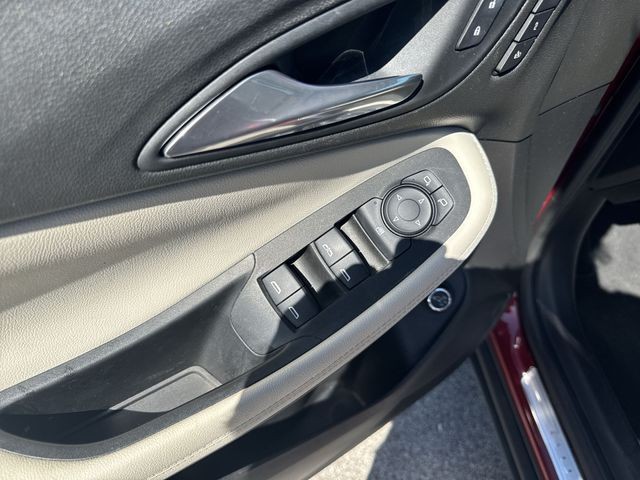 Buick Encore GX Vehicle Full-screen Gallery Image 23