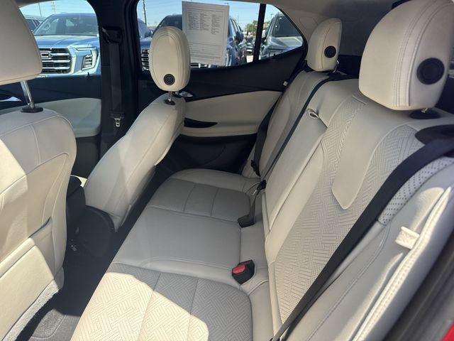 Buick Encore GX Vehicle Full-screen Gallery Image 24