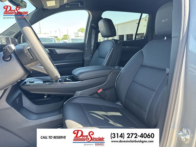 Buick Enclave Vehicle Full-screen Gallery Image 11
