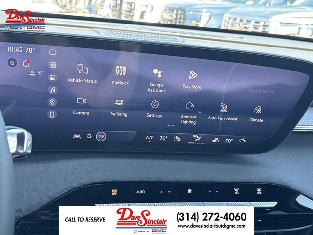 Buick Enclave Vehicle Full-screen Gallery Image 16