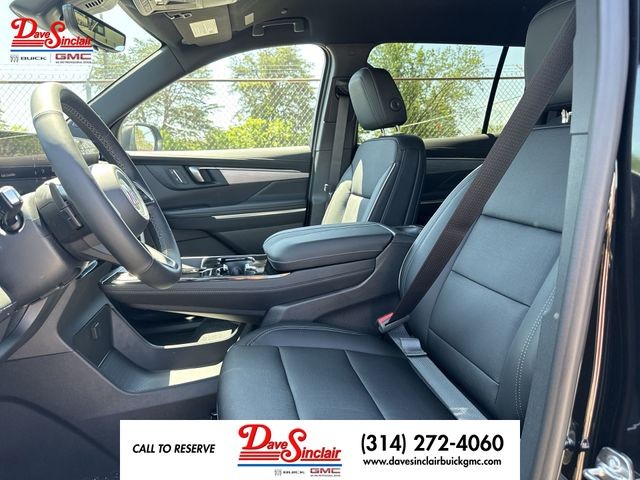 Buick Enclave Vehicle Full-screen Gallery Image 11