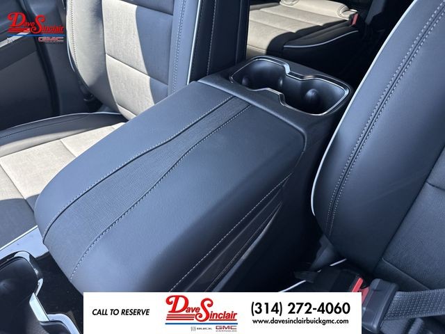 Buick Enclave Vehicle Full-screen Gallery Image 21