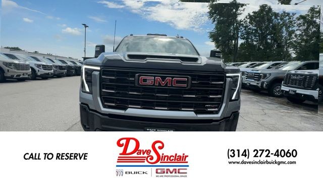 GMC Sierra 2500HD Vehicle Full-screen Gallery Image 03