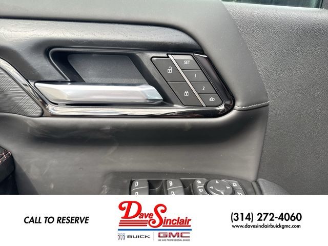 GMC Sierra 2500HD Vehicle Full-screen Gallery Image 13