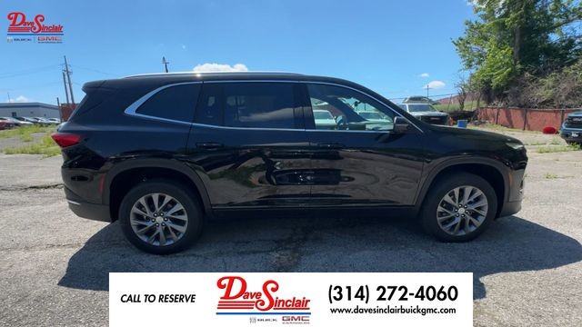 Buick Enclave Vehicle Full-screen Gallery Image 09