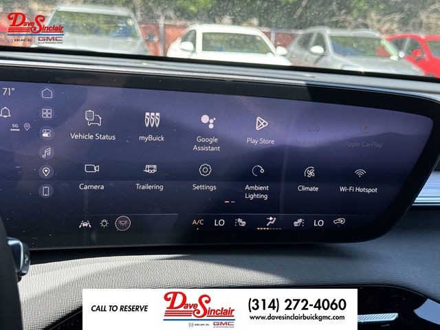 Buick Enclave Vehicle Full-screen Gallery Image 16