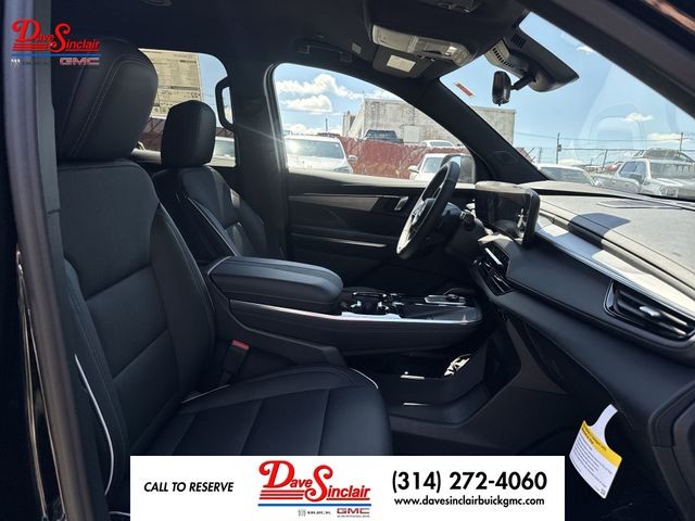 Buick Enclave Vehicle Full-screen Gallery Image 25