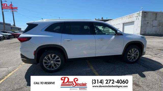 Buick Enclave Vehicle Full-screen Gallery Image 09