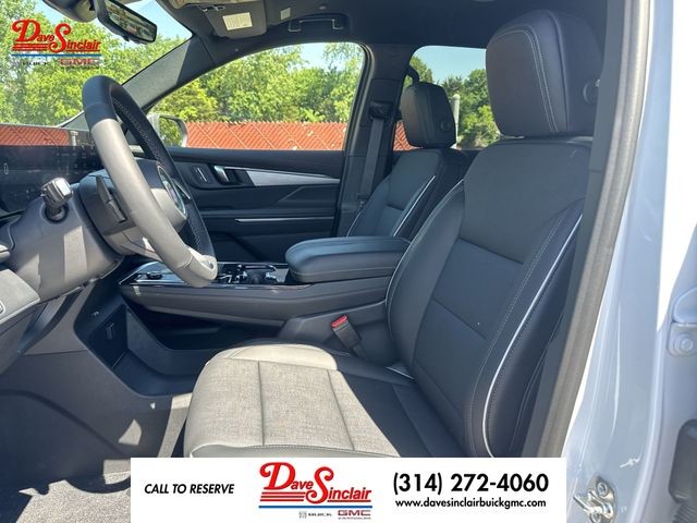 Buick Enclave Vehicle Full-screen Gallery Image 11