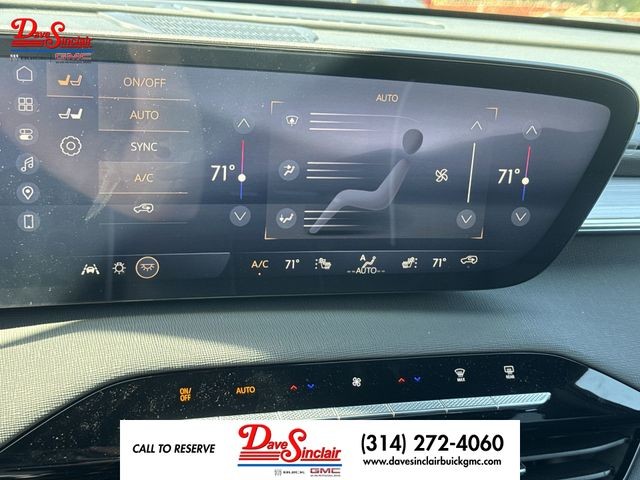 Buick Enclave Vehicle Full-screen Gallery Image 19