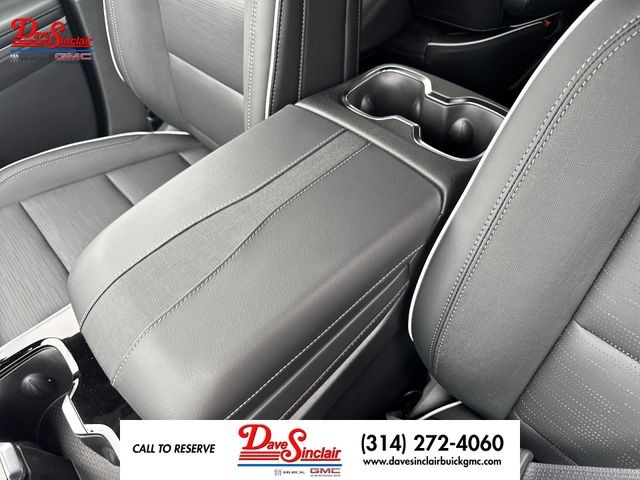 Buick Enclave Vehicle Full-screen Gallery Image 21