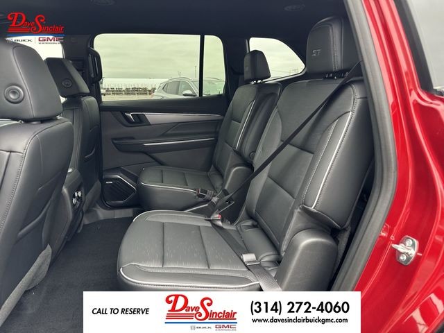 Buick Enclave Vehicle Full-screen Gallery Image 22