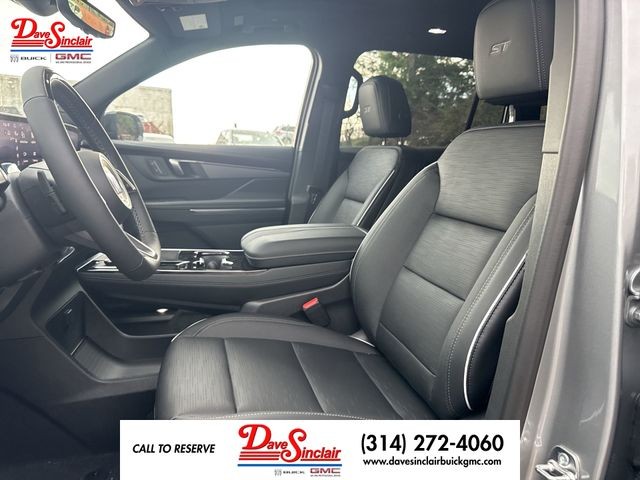 Buick Enclave Vehicle Full-screen Gallery Image 11