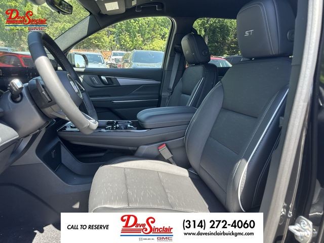 Buick Enclave Vehicle Full-screen Gallery Image 11