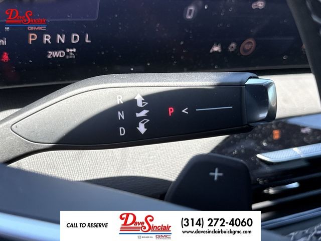 Buick Enclave Vehicle Full-screen Gallery Image 20