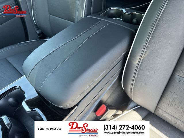Buick Enclave Vehicle Full-screen Gallery Image 21