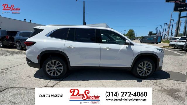 Buick Enclave Vehicle Full-screen Gallery Image 09