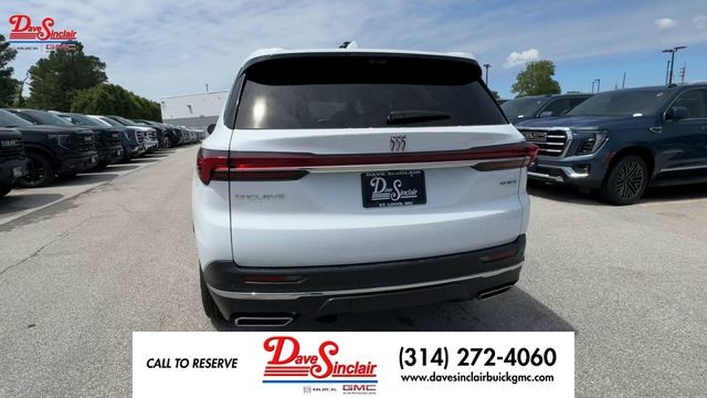 Buick Enclave Vehicle Full-screen Gallery Image 07