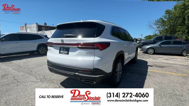Buick Enclave Vehicle Full-screen Gallery Image 08
