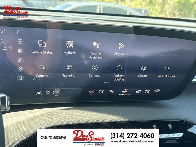 Buick Enclave Vehicle Full-screen Gallery Image 16