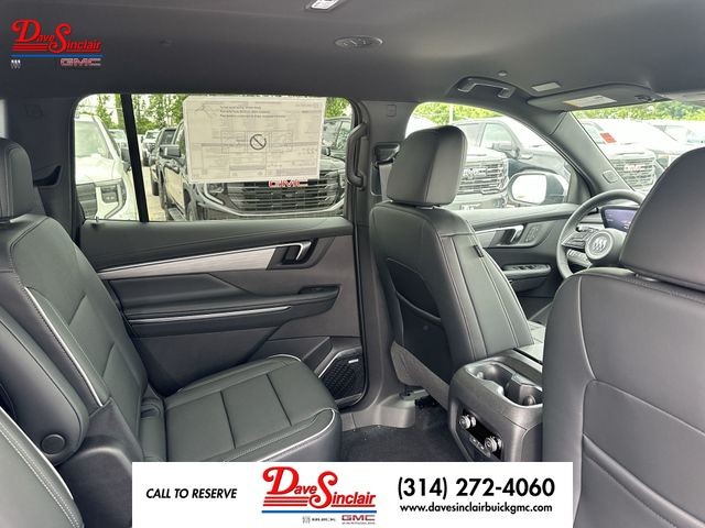 Buick Enclave Vehicle Full-screen Gallery Image 15
