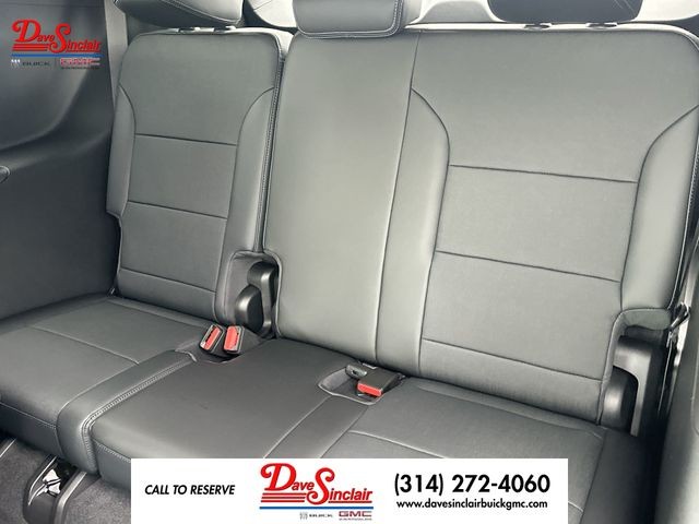 Buick Enclave Vehicle Full-screen Gallery Image 31