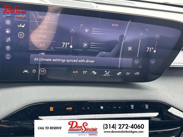 Buick Enclave Vehicle Full-screen Gallery Image 19