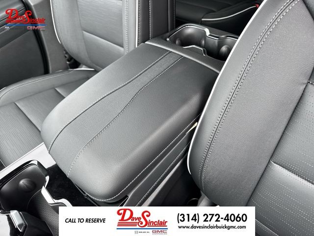 Buick Enclave Vehicle Full-screen Gallery Image 21