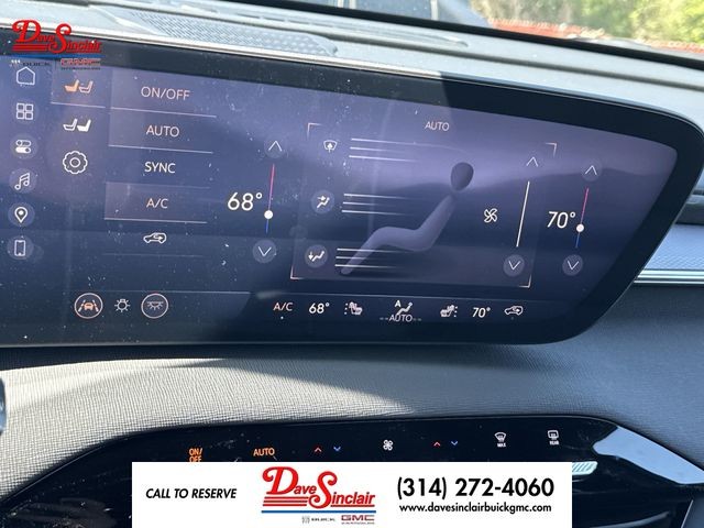 Buick Enclave Vehicle Full-screen Gallery Image 19