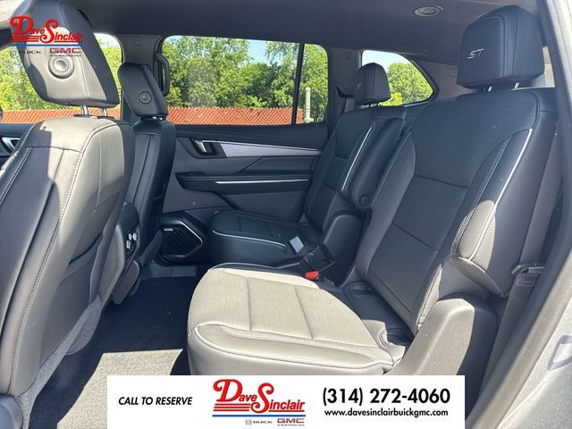 Buick Enclave Vehicle Full-screen Gallery Image 22