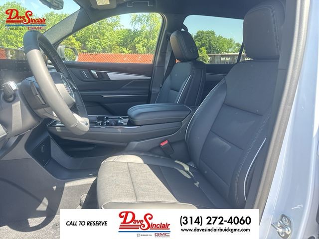 Buick Enclave Vehicle Full-screen Gallery Image 11