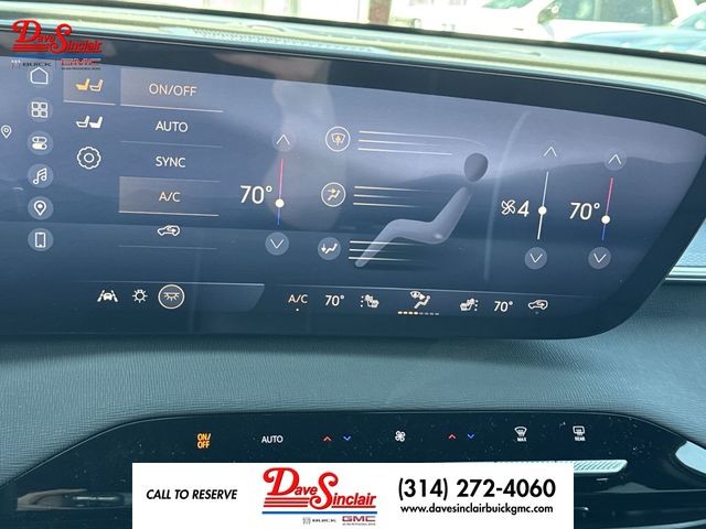 Buick Enclave Vehicle Full-screen Gallery Image 19