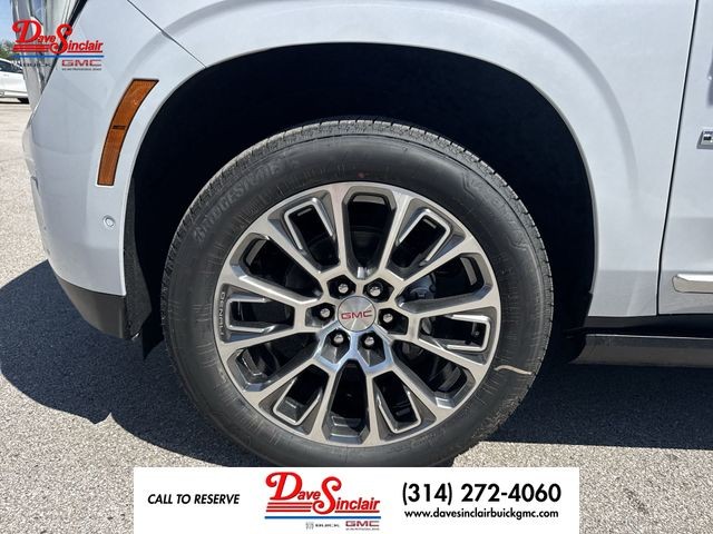 GMC Yukon XL Vehicle Full-screen Gallery Image 10