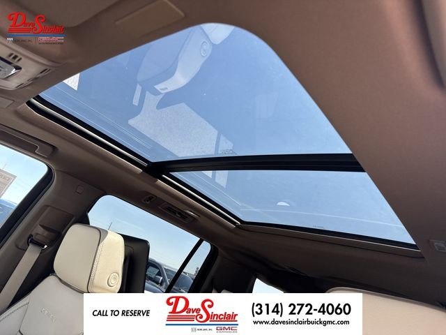 GMC Yukon XL Vehicle Full-screen Gallery Image 22