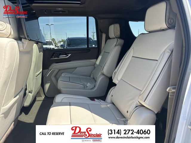 GMC Yukon XL Vehicle Full-screen Gallery Image 23