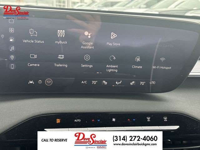 Buick Enclave Vehicle Full-screen Gallery Image 16