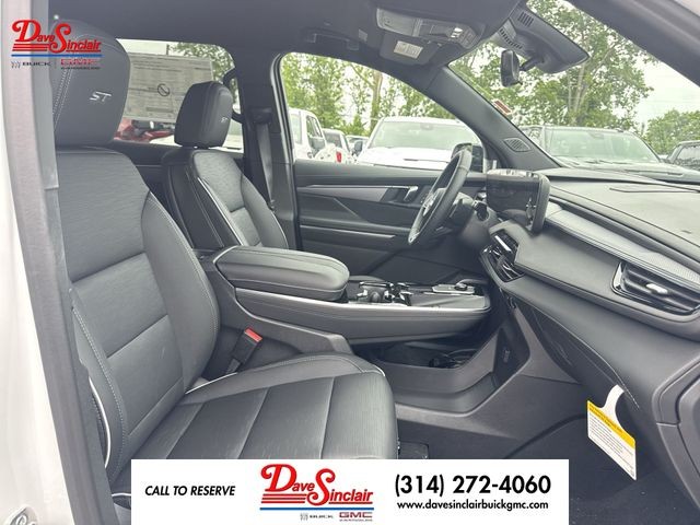 Buick Enclave Vehicle Full-screen Gallery Image 25