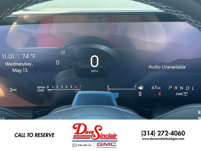 Buick Enclave Vehicle Full-screen Gallery Image 15