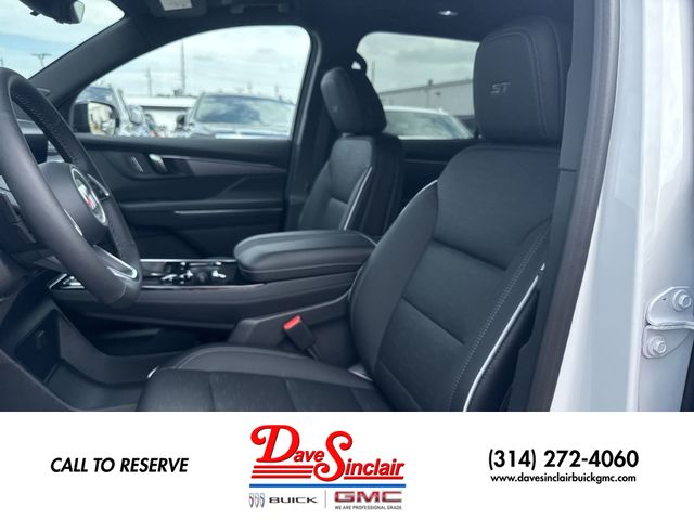 Buick Enclave Vehicle Full-screen Gallery Image 11