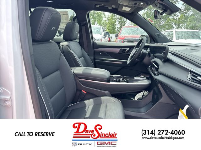 Buick Enclave Vehicle Full-screen Gallery Image 26