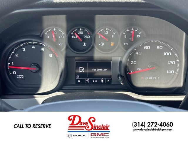 GMC Sierra 2500HD Vehicle Full-screen Gallery Image 15