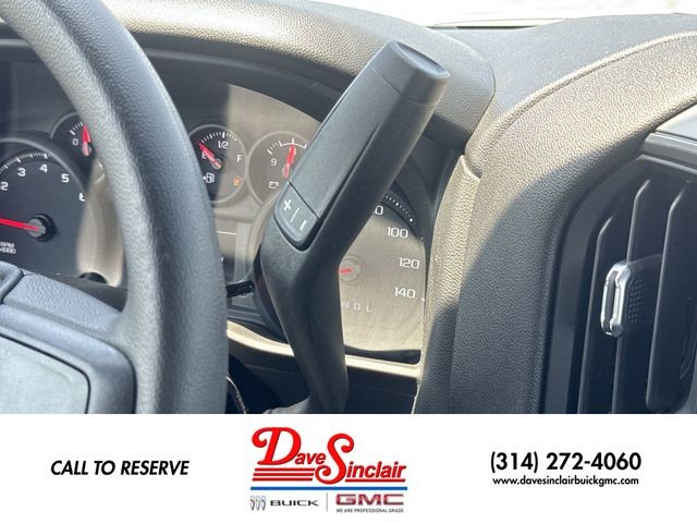 GMC Sierra 2500HD Vehicle Full-screen Gallery Image 19