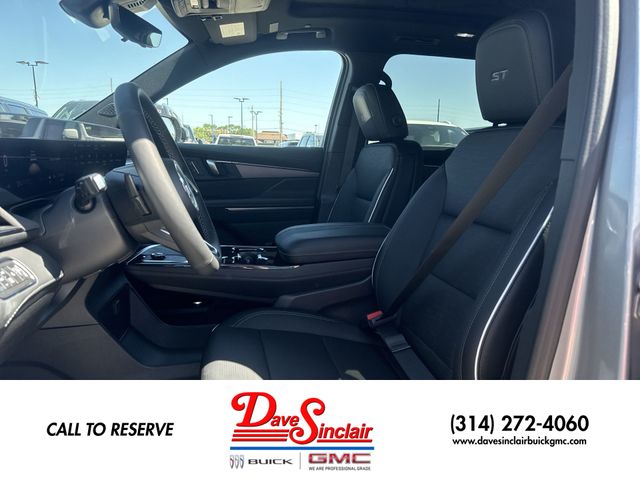 Buick Enclave Vehicle Full-screen Gallery Image 11