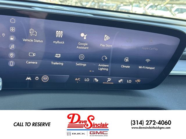 Buick Enclave Vehicle Full-screen Gallery Image 16