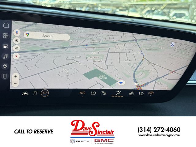 Buick Enclave Vehicle Full-screen Gallery Image 18