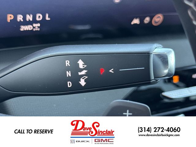 Buick Enclave Vehicle Full-screen Gallery Image 20