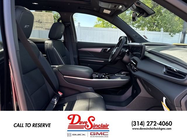Buick Enclave Vehicle Full-screen Gallery Image 26