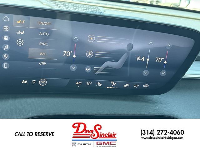 Buick Enclave Vehicle Full-screen Gallery Image 19