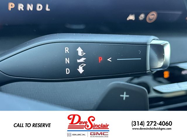 Buick Enclave Vehicle Full-screen Gallery Image 20