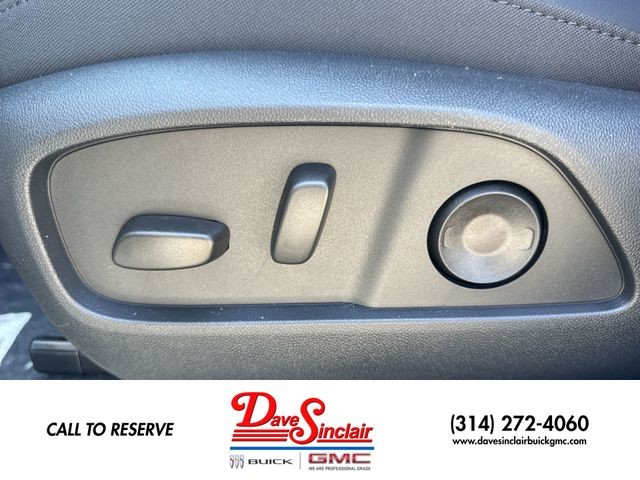GMC Terrain Vehicle Full-screen Gallery Image 12